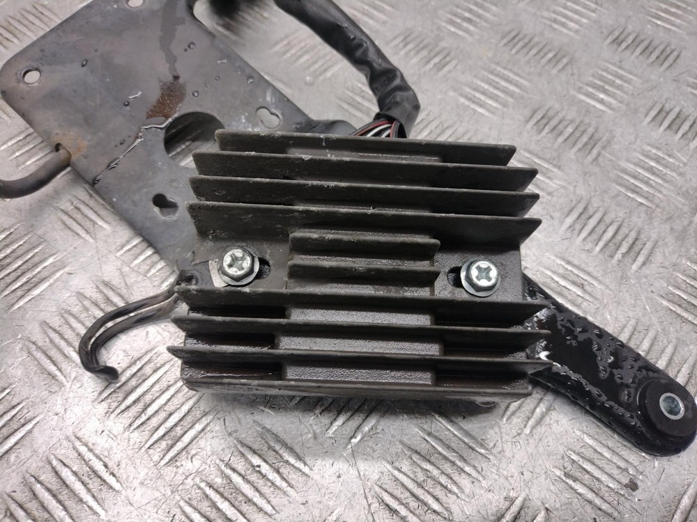 2014 SUZUKI SFV 650 GLADIUS L4 RECTIFIER REGULATOR