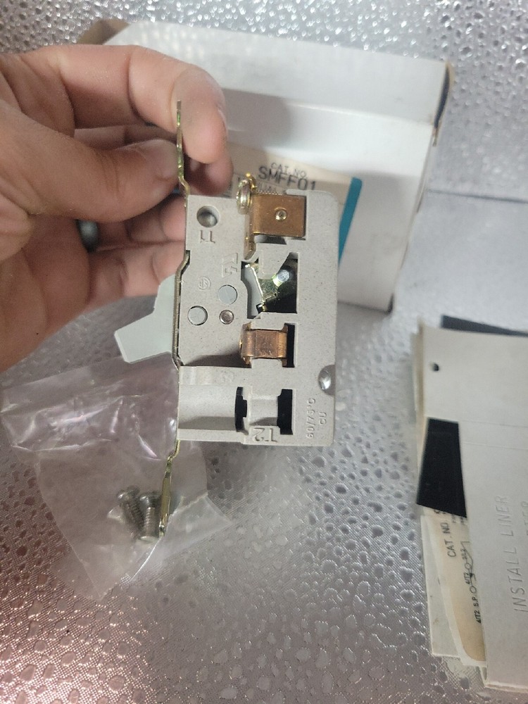 Siemens SMFF01 Manual Starter 1-pole Toggle Starter~NEW~