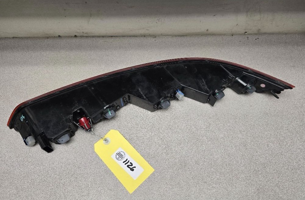 80A-945-070-C Audi Q5 Right Rear reverse/tail light assembly