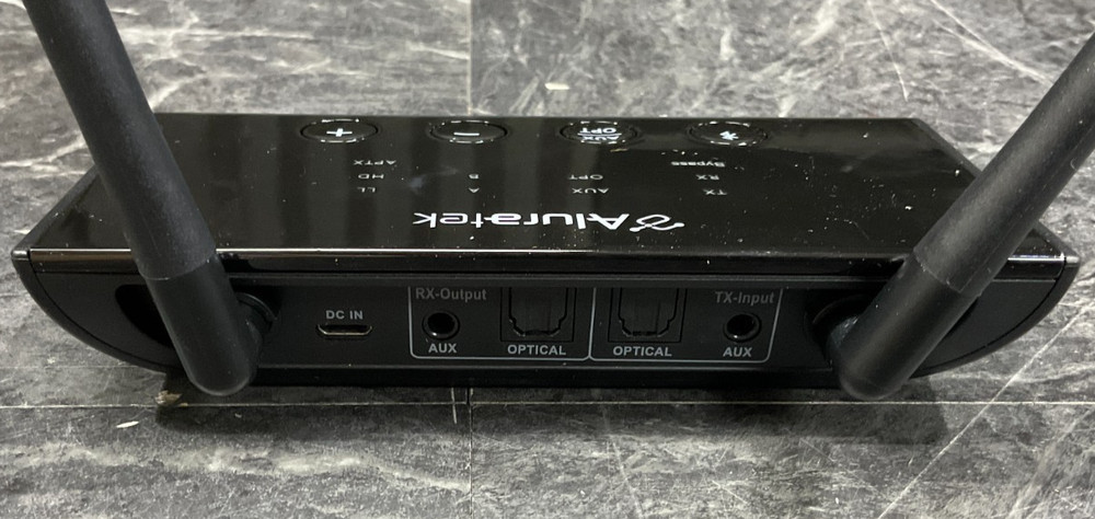 Aluratek Switchable Bluetooth Audio Transmitter and Receiver ABCD54F ✨OPEN BOX!✨