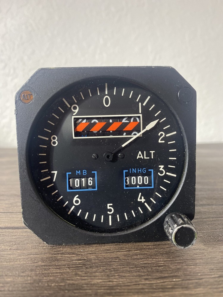 Servoed Encoding Altimeter 5506-S Removed And Working