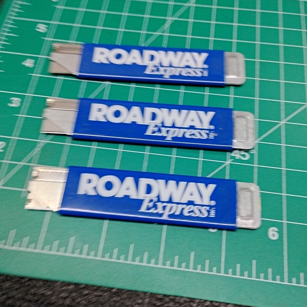 Vintage Lot of 3 Roadway Express Advertising Blue Retractable Box Opener Cutters