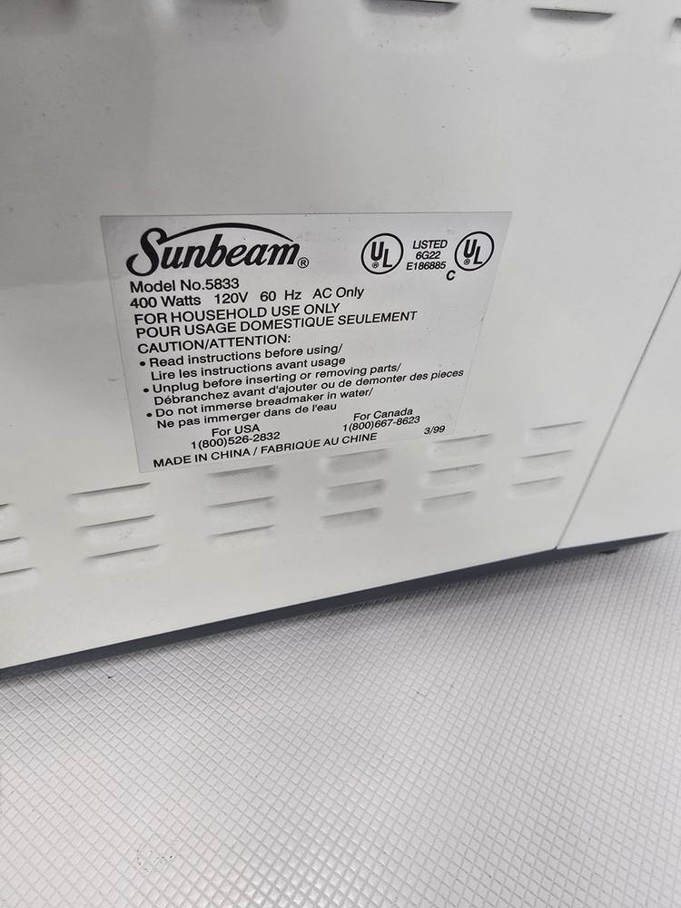 Sunbeam Expressbake Breadmaker Bread Machine Model 5833 Works Great!