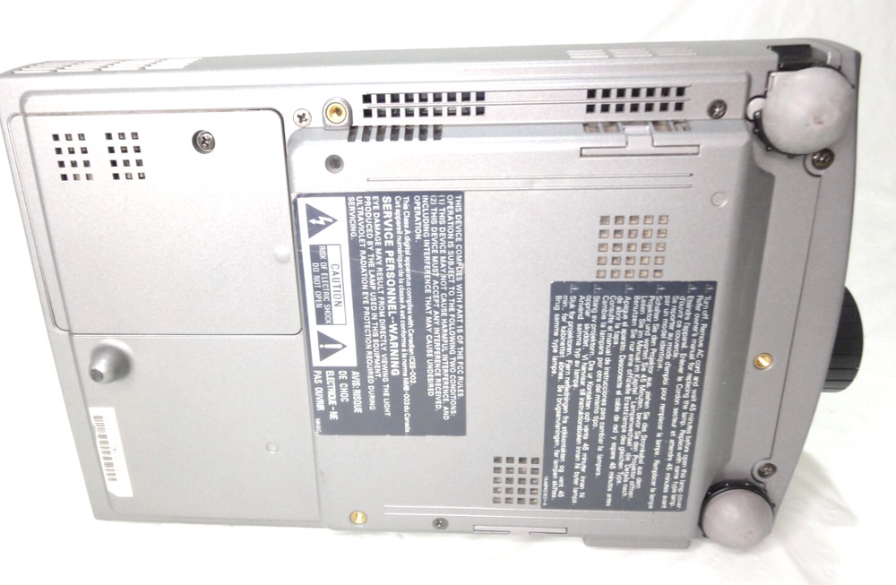 InFocus LP260 SVGA Digital Multimedia Projector WORKING