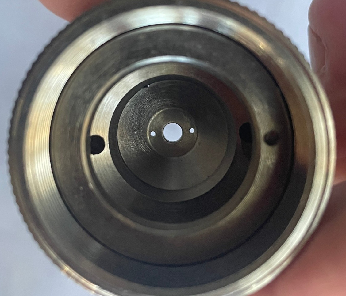 Binks 2100 Pressure Feed Conventional Spray Gun