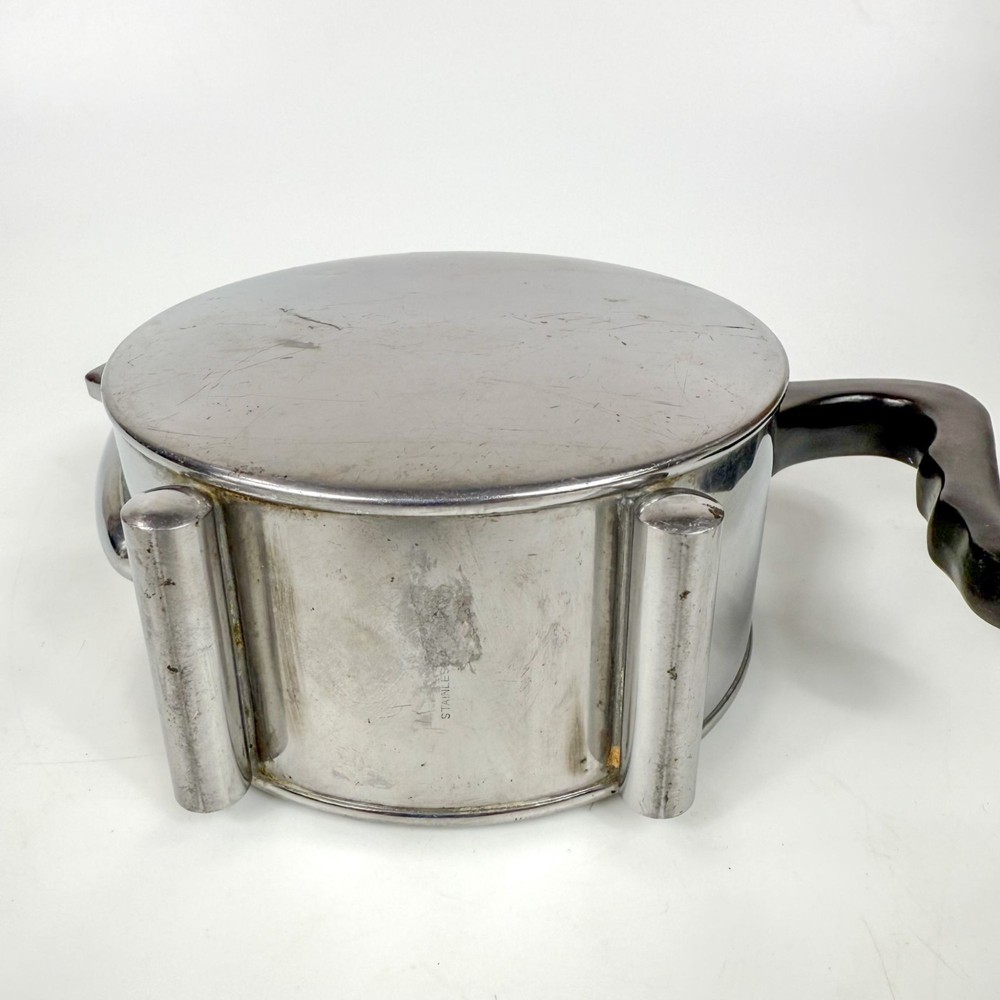 Vintage Art Deco Englishtown 5th Avenue Silver Plated Teapot Bakelite Handle