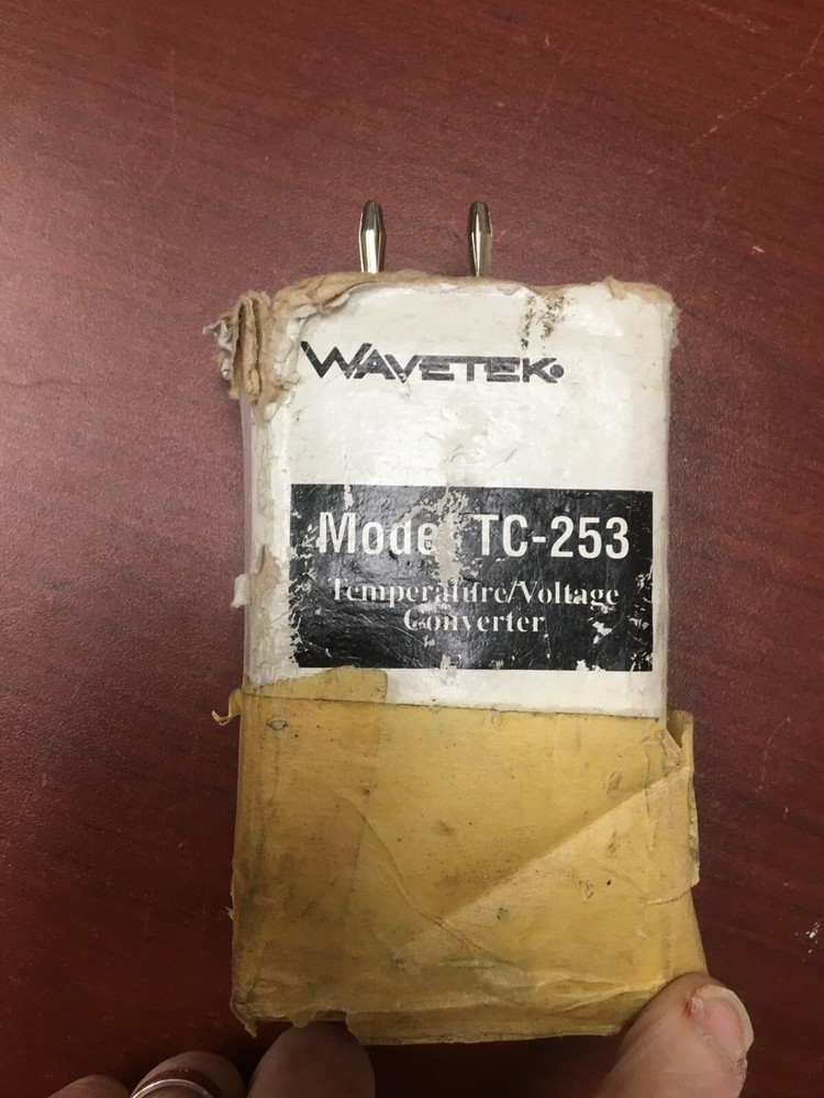 WAVETEK MODEL TC-253 TEMPERATURE/VOLTAGE CONVERTER