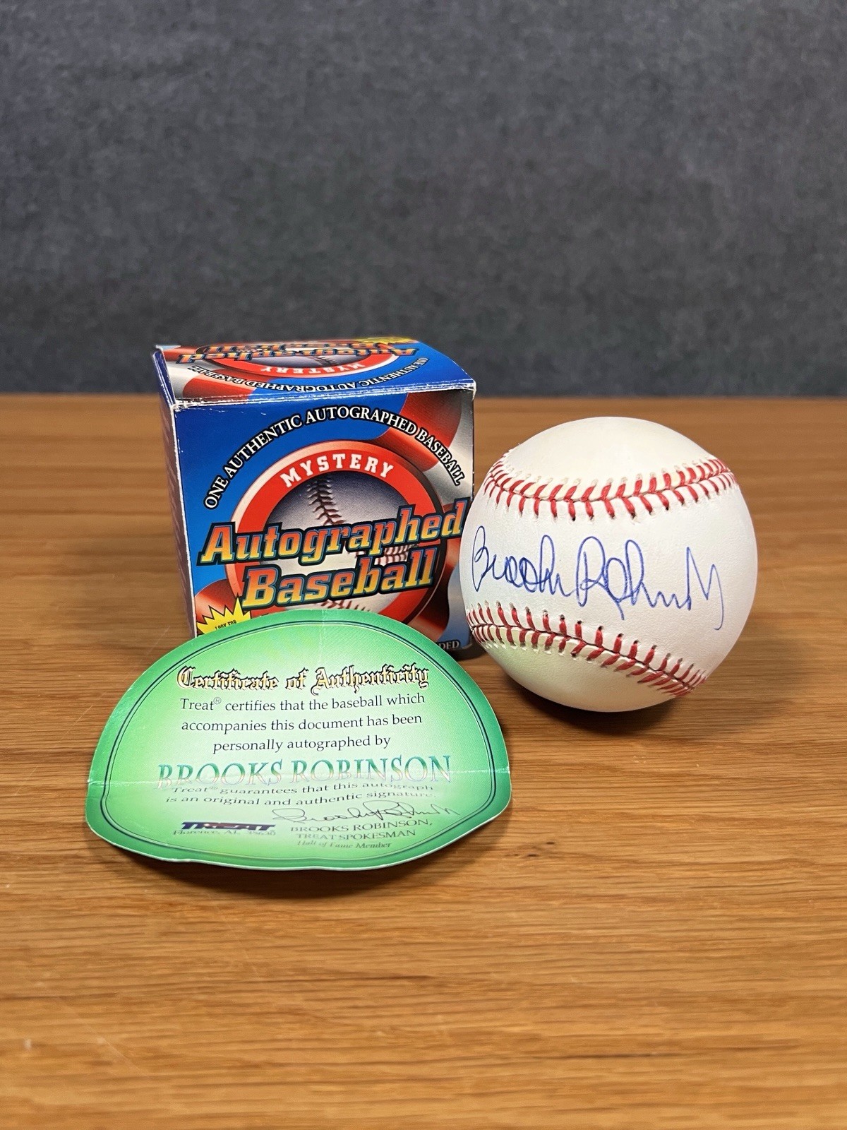 Brooks Robinson Original Autographed Mystery Star Baseball Treat Authenticated