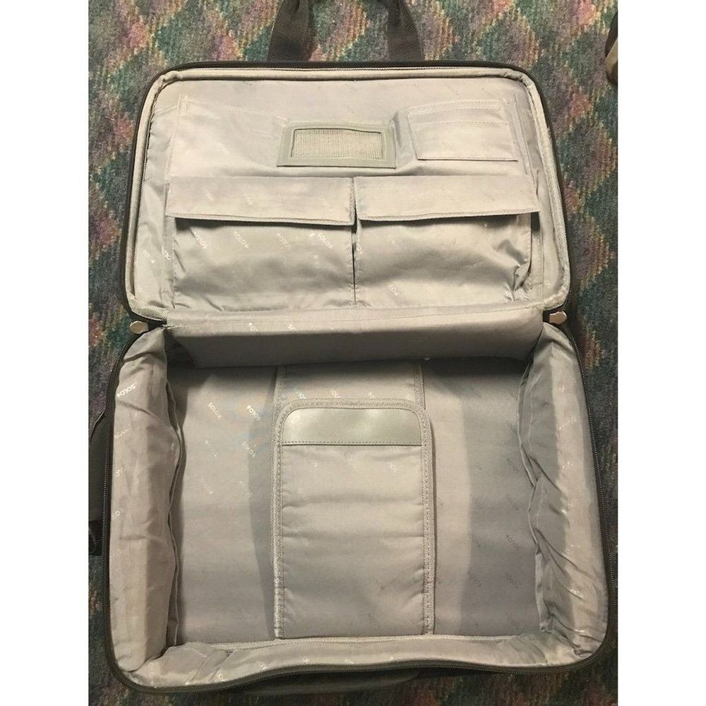 Solo extra-wide Computer brief case