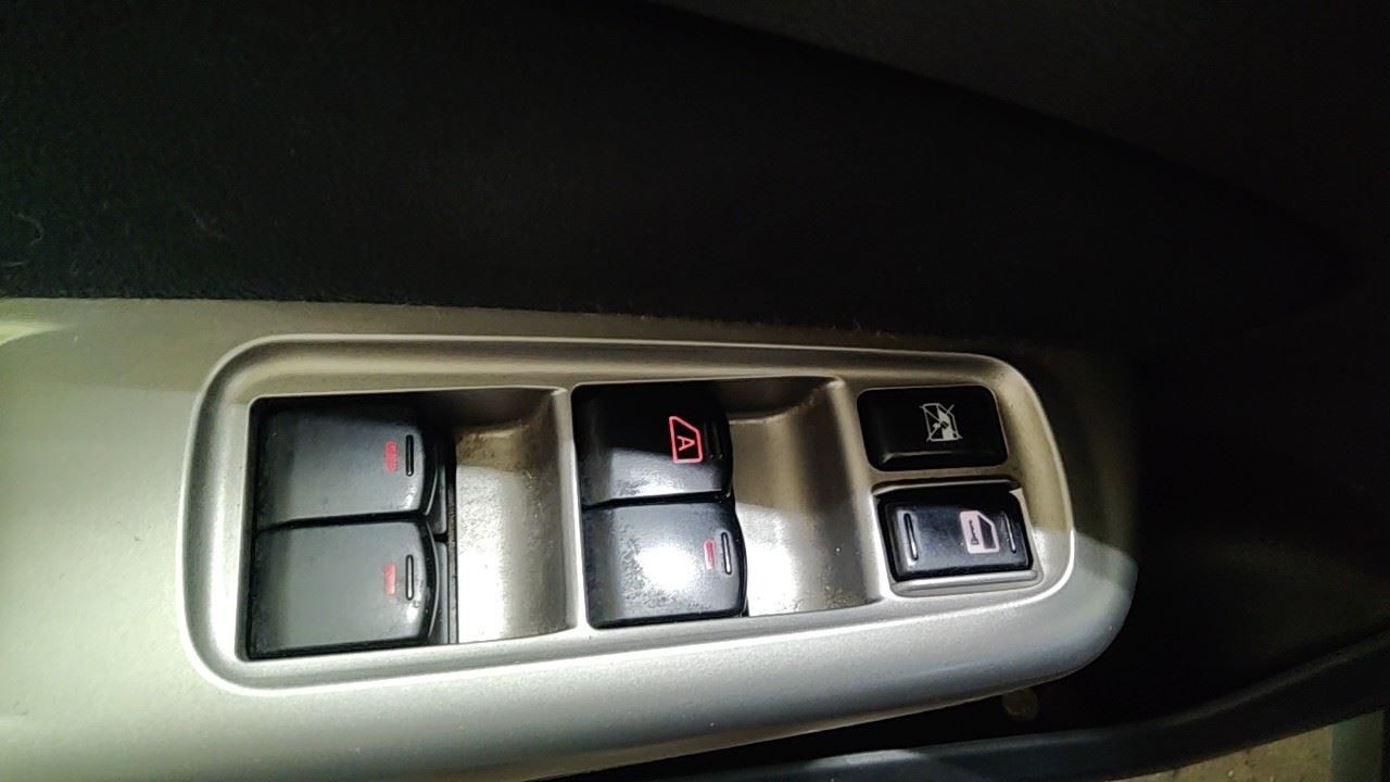 (LOCAL PICKUP ONLY) Roof Glass Fits 09-13 FORESTER 7016736