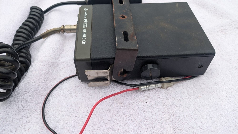 Cobra 19 Ultra CB Radio Mobile Transceiver Compact Unit