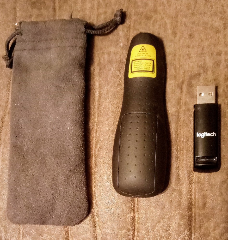 Logitech R400 Wireless Red Laser Presentation Remote Pointer w/ USB