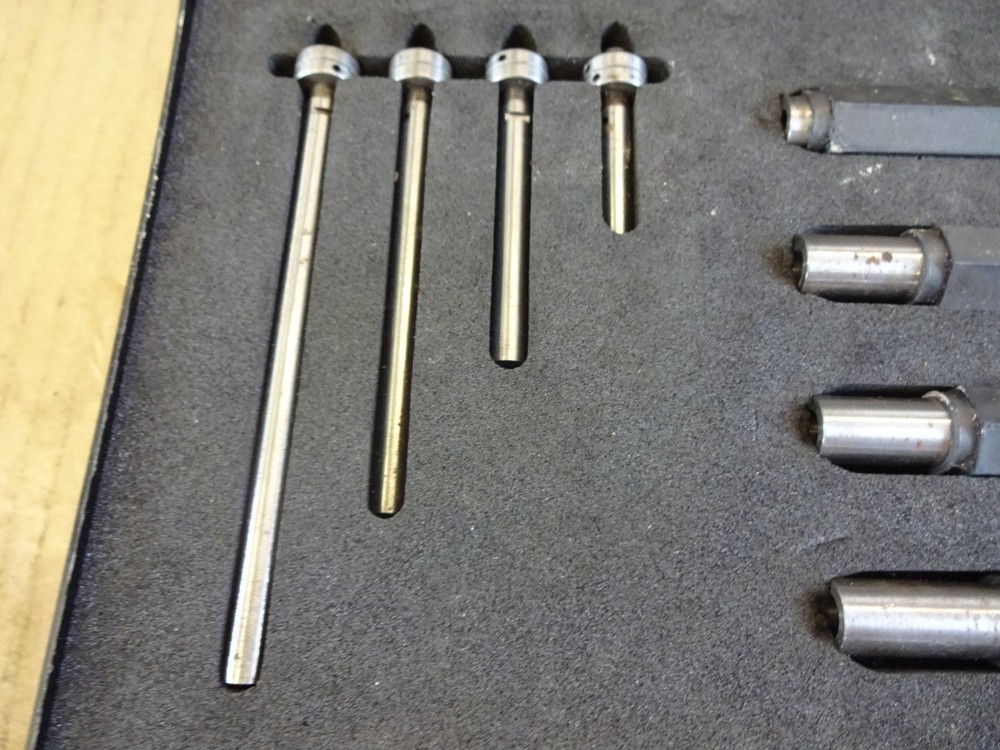 Stick bore micrometer M & W 8" - 32"