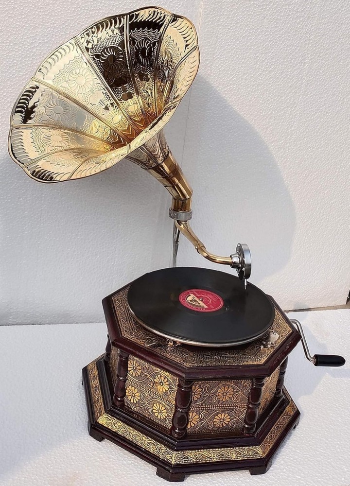 Antique Gramophone Fully Functional Working Phonograph win-up record player