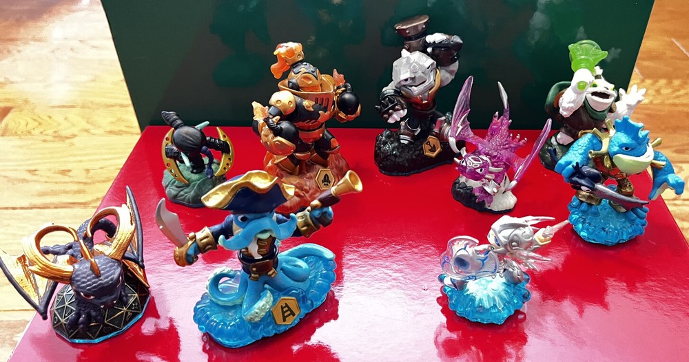 Wii Accessories "Sky Landers" Bundle 9 Characters For Wii Console- USED