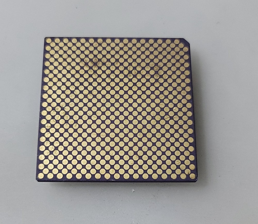 Rare Vintage HP Canada 3AA2-2306 Ceramic Processor Gold/Collection