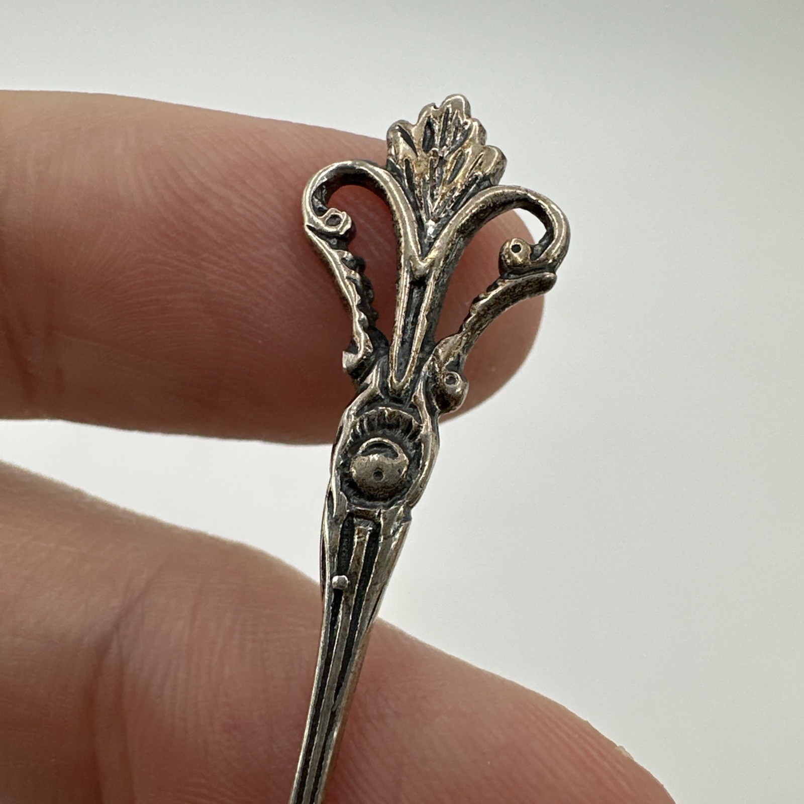 Sterling Silver Shell Bowl Salt Spoon Ornate Vintage
