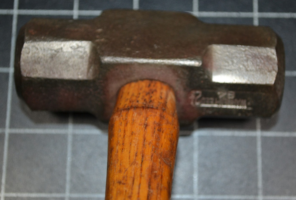 WARREN-TEED #84 - DOUBLE FACE ENGINEERS' HAMMER - 2 1/2# - ORIGINAL HANDLE