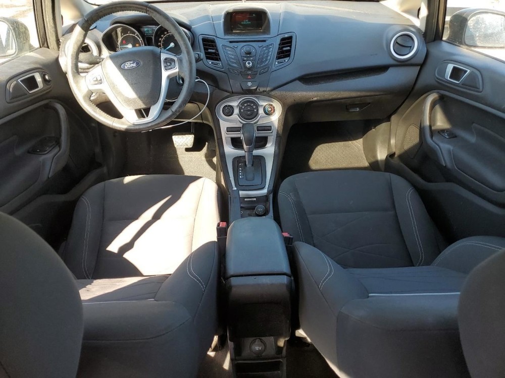 FIESTA 2014 Glove Box 4558032