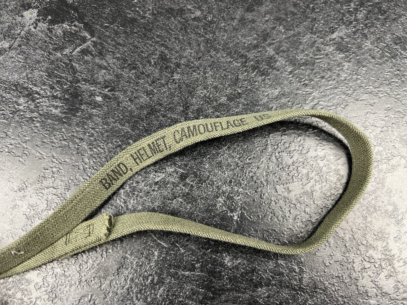 Vietnam War Helmet Band original unissued USGI M1 Camo Cover Band NO CATEYES