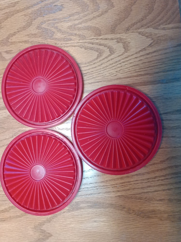 Tupperware Servalier RED Replacement Lid #812-33, 5" Diameter