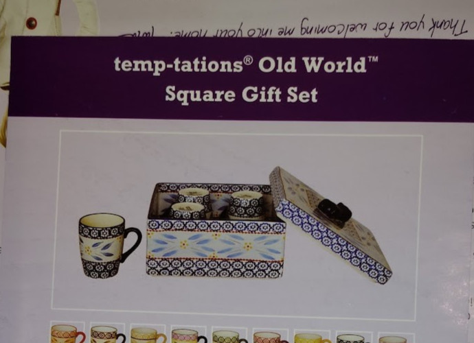 Temp-tations Old World brown Square Lid Baker-Presentable with 4 mugs