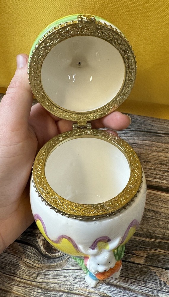 Hinged Porcelain Trinket Keepsake Box Easter Egg Bunny Bunnies 6.5"