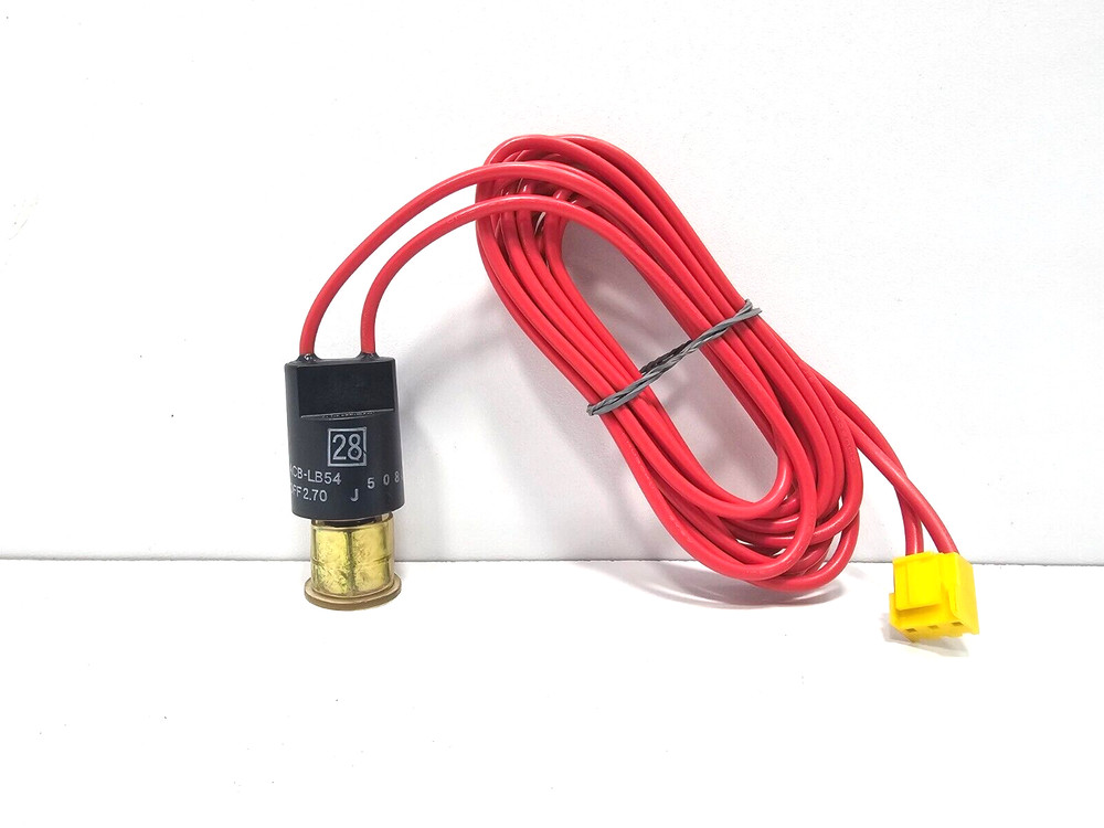 0084464  DAIKIN PRESSURE SWITCH MADE IN JAPAN