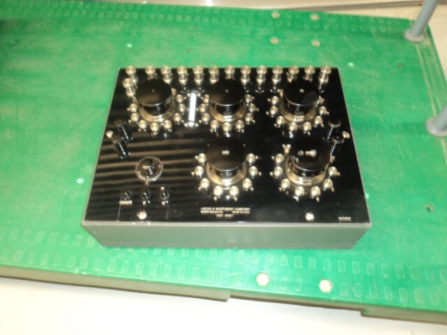 LEEDS & NORTHRUP 8067 TYPE G1 MUELLER TEMPERATURE BRIDGE