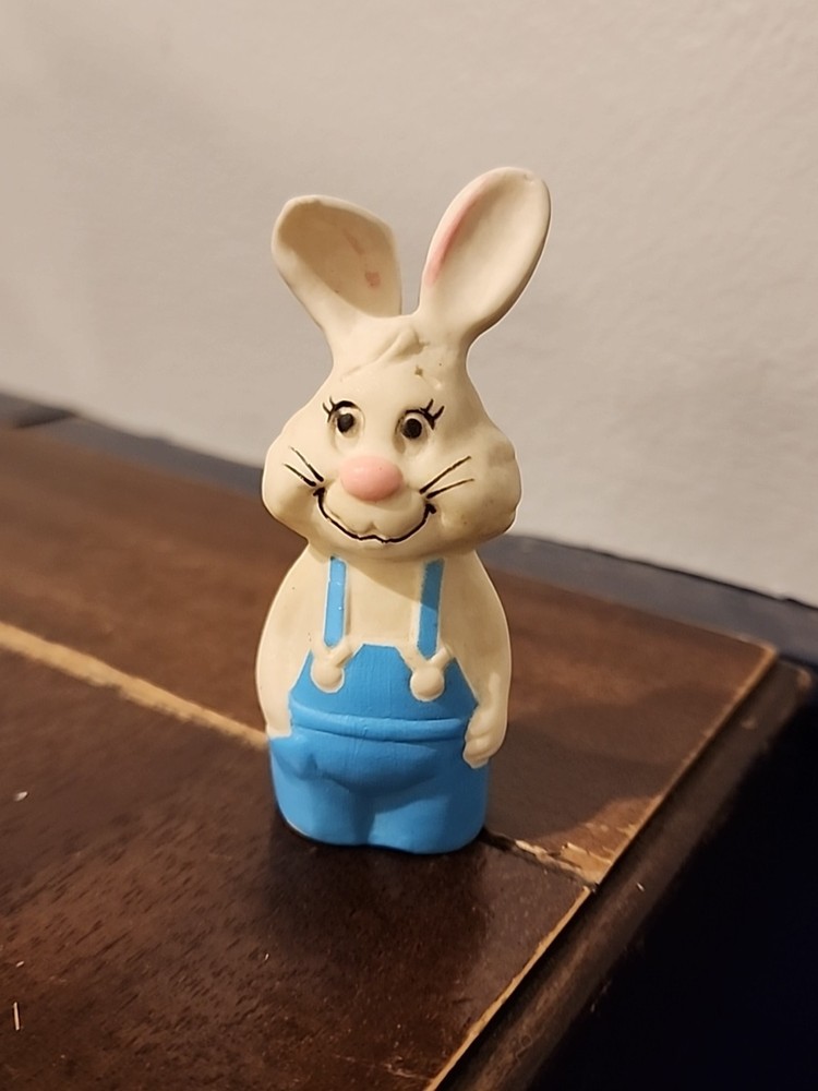 Plough, Inc. 1981 Rubber Easter Bunny Finger Puppet