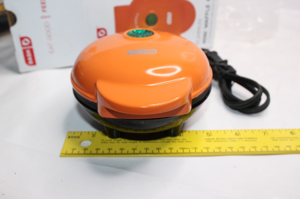 Dash Mini Pumpkin Waffle Maker Orange Non Stick 4" Cooking Surface 350W