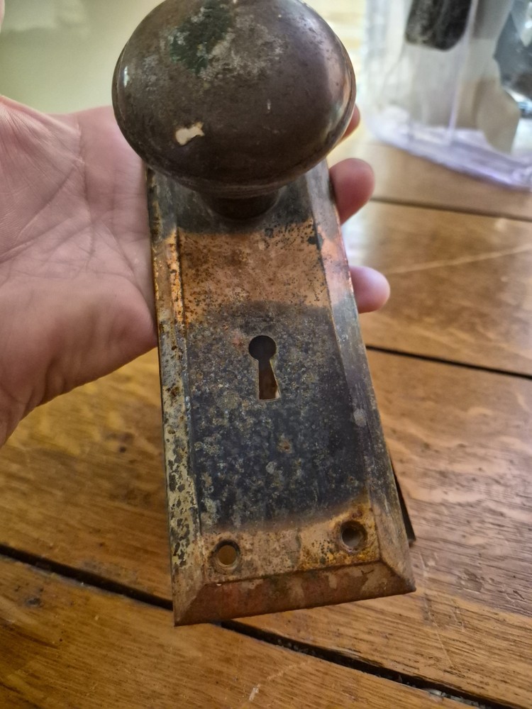 Vintage Metal Door Knobs and Face Plates