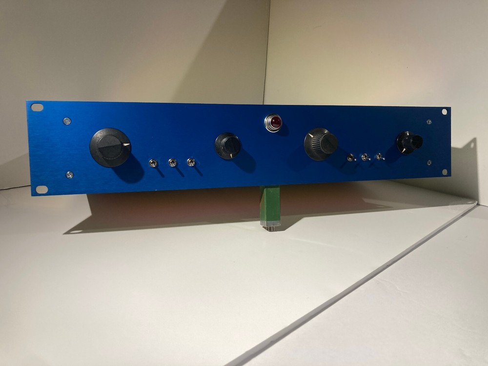 Vintage / Custom Microphone Preamp  Case  with extras DIY Trident Neve API Quad