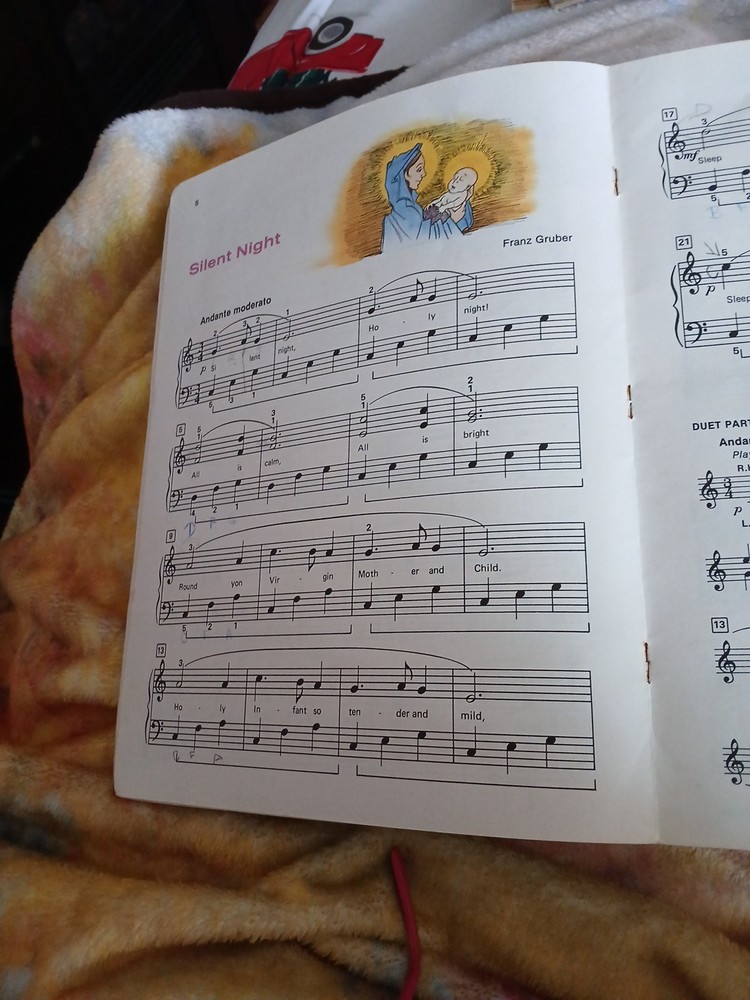 Alfred's Basic Piano Library "Merry Christmas! - Level 2 Piano"