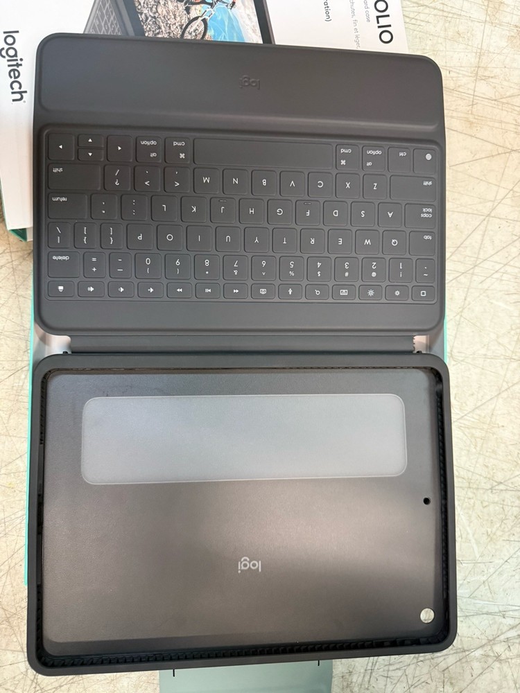 Logitech Rugged Folio Keyboard Case for Apple iPad 7, 8, 9th Gen - Graphite