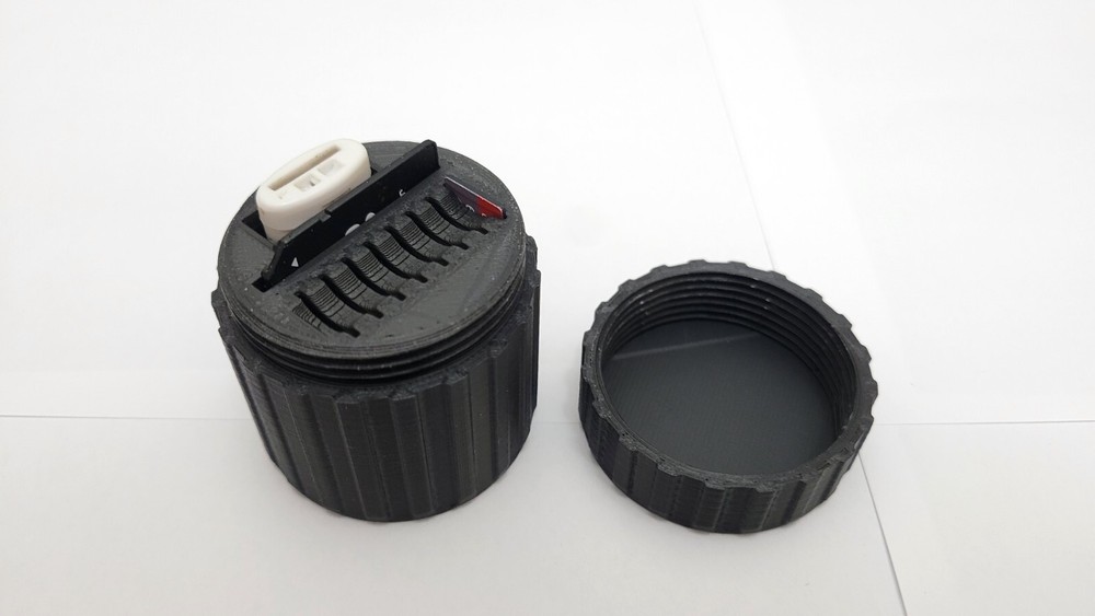MicroSD Portable Storage Container w/ Room For Adapters (3D Printed)