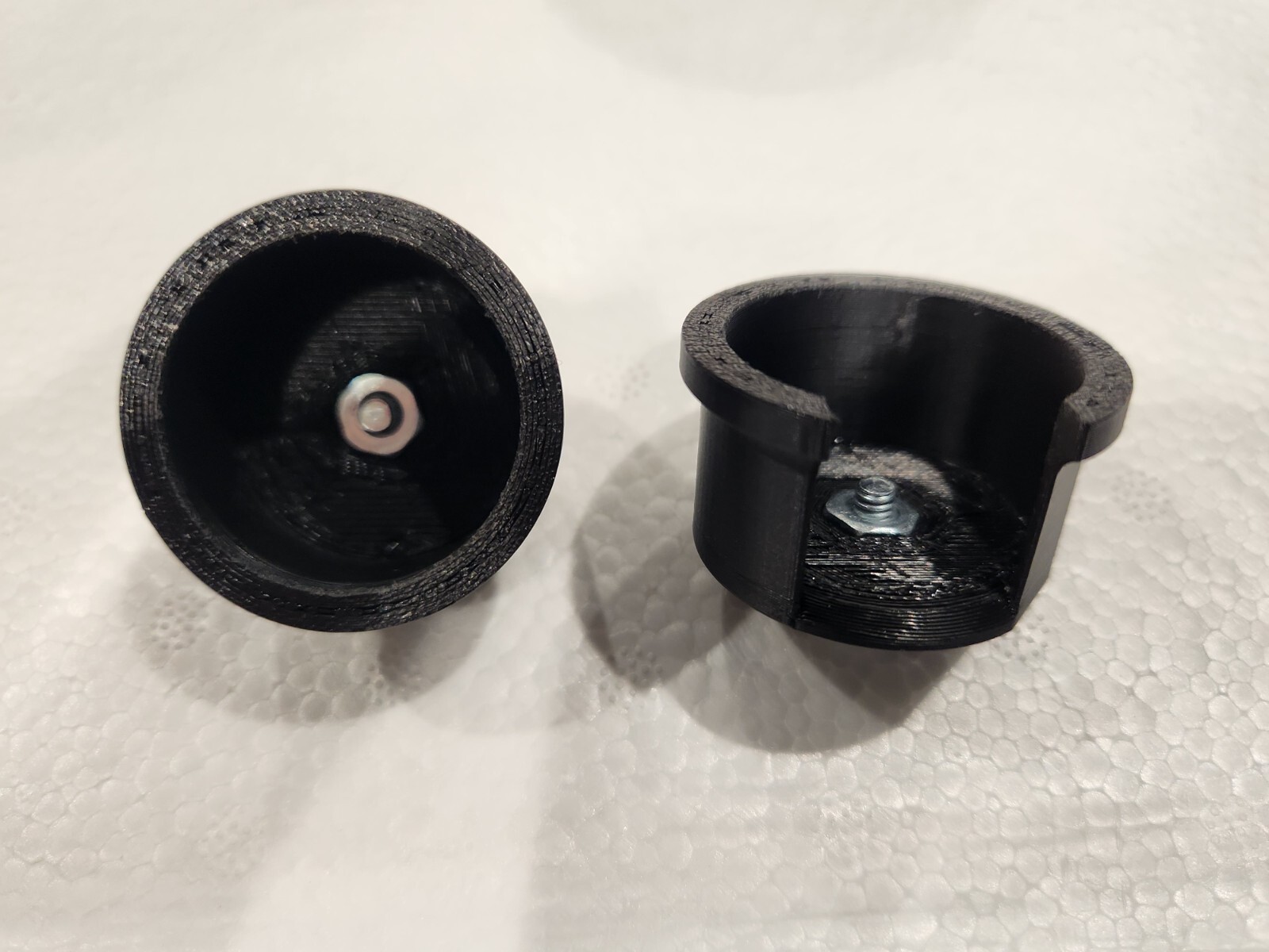 Tailgate Hinge Bushing Tail Gate Bushings Set fits Toyota Tundra 2000-2006