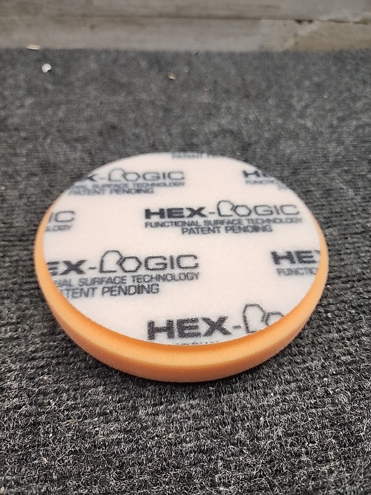 BUFX_102HEX5 Hex-Logic Medium-Heavy 5.5 Inch Pad (1 Pack) Medium Cutting