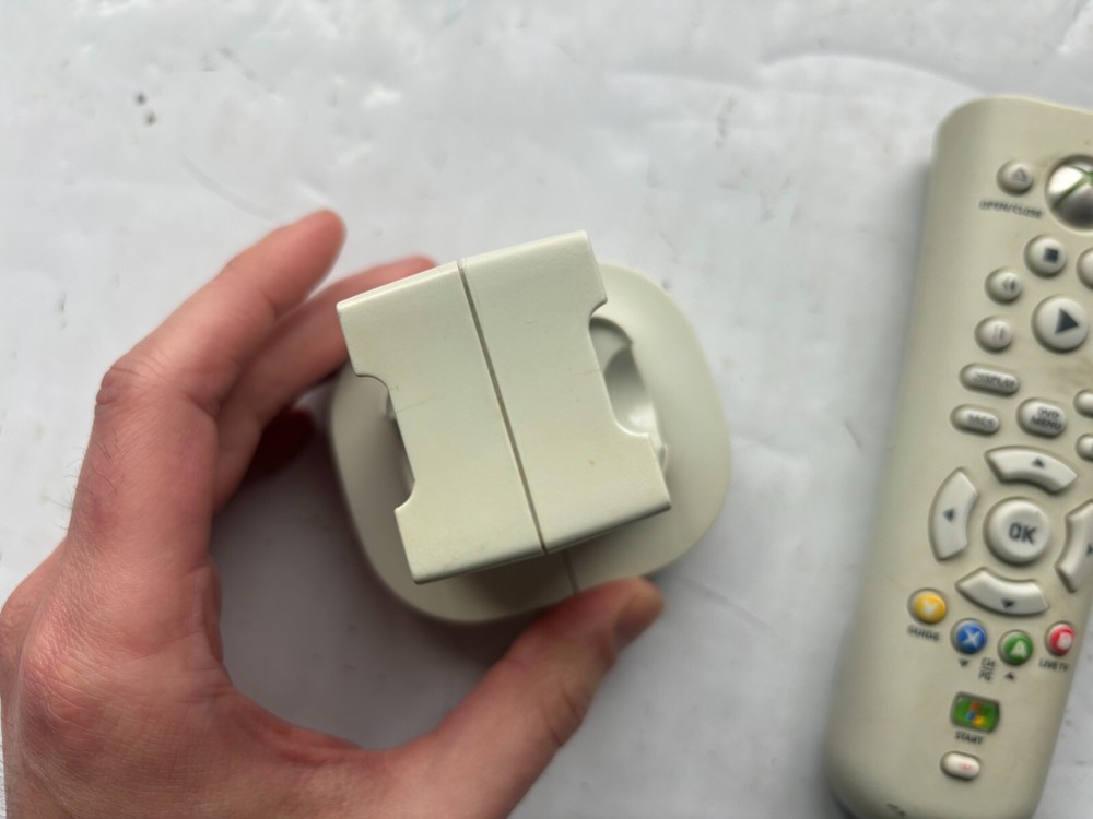 Xbox 360 Quick Charge Kit and Media Remote *Read*
