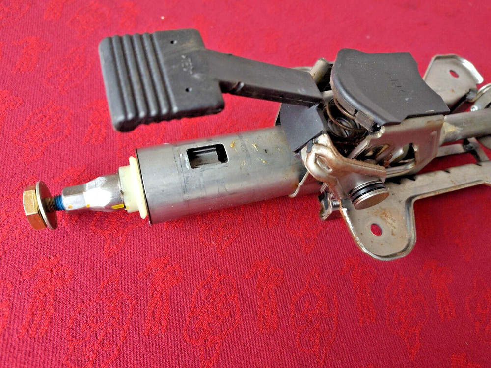 Mazda 2 MK1 DY 2006 Adjustable Power Steering Column