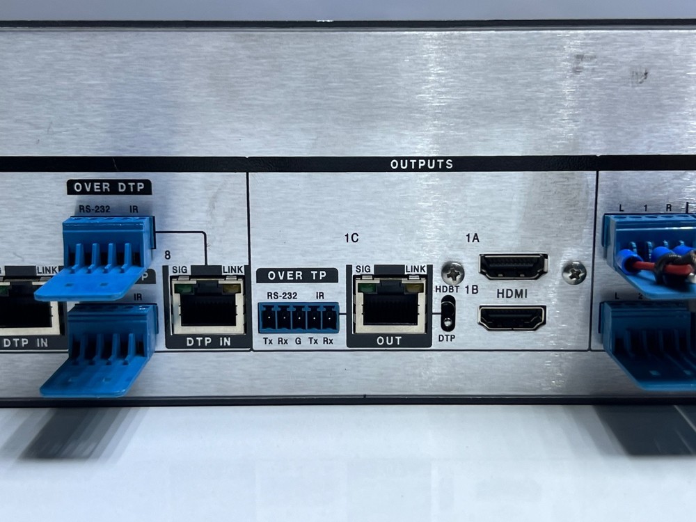 Extron IN1608 xi SA Scaling Presentation Switcher