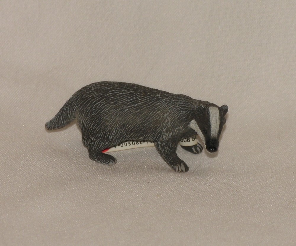 Schleich Standing dark gray Badger Retired with tags