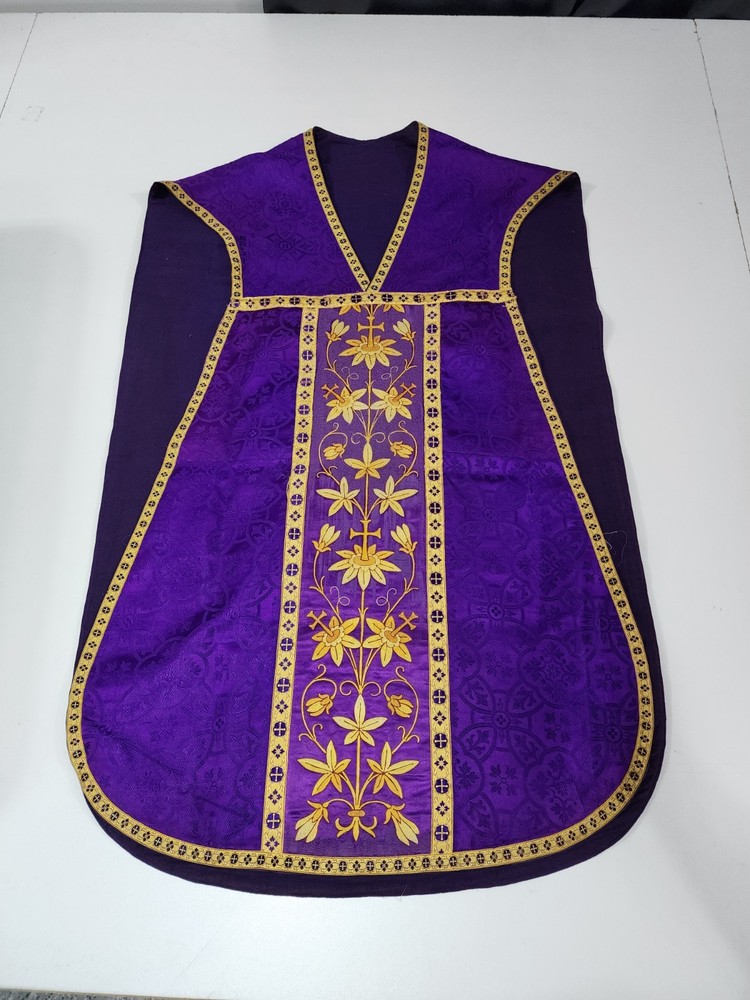 Antique Fiddleback Chasuble