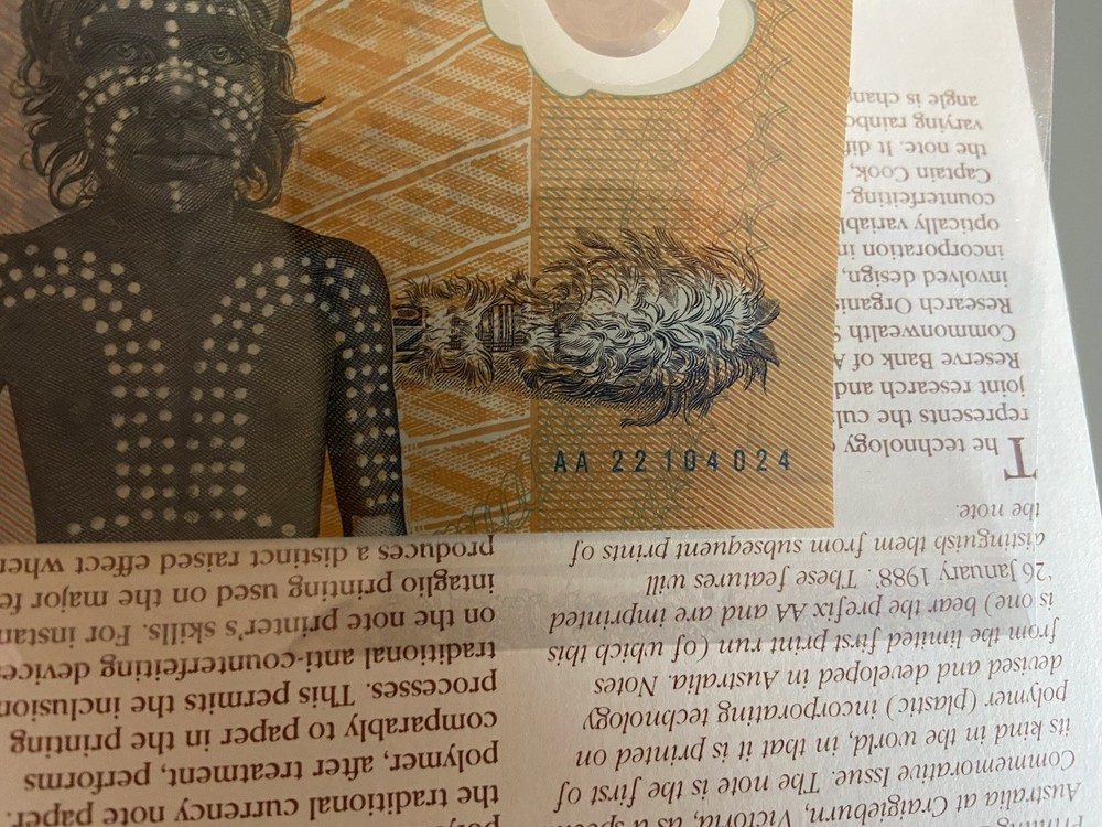 Australian Bicentennial 1988 Commemorative $10 Polymer Note w Low AA Serial Num.