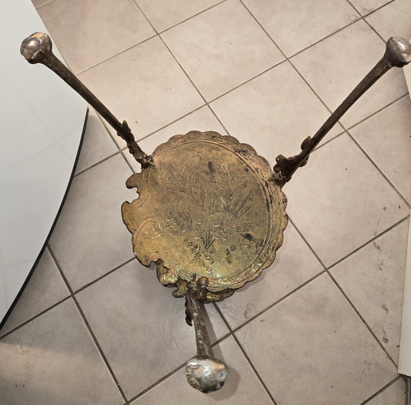 ANTIQUE ART NOUVEAU 2-TIER FLORAL ORNATE CAST BRASS PLANT STAND TABLE 28" A3