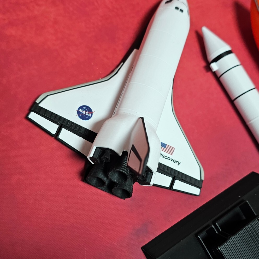 1:200 Scale NASA Space Shuttle Model Rocket Model Painted Finished