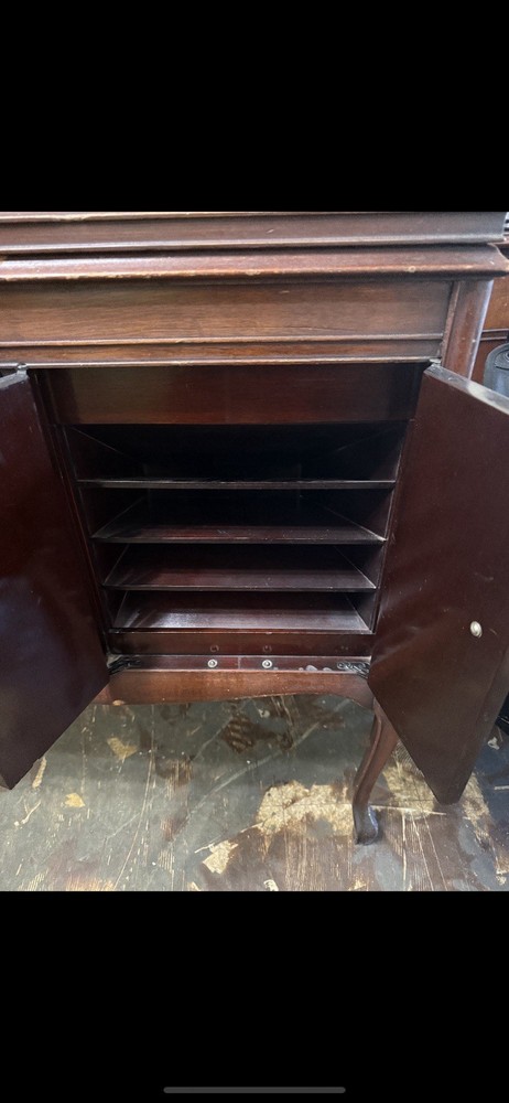 Victrola/Wurlitzer Record Player