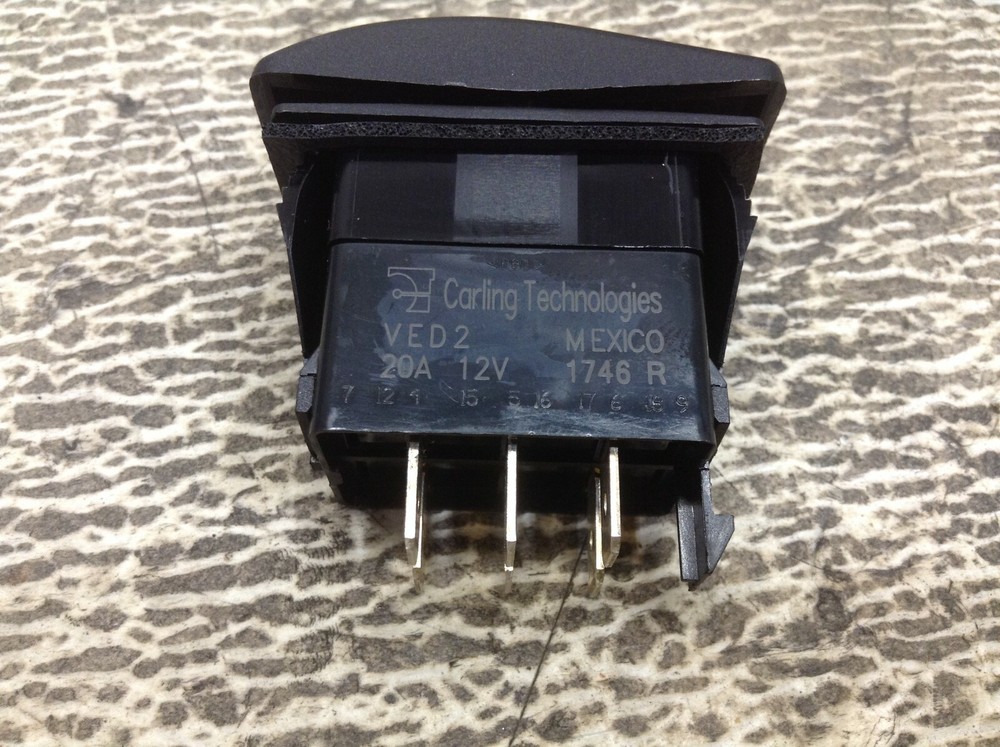 Carling Technologies VED2 20 A 12 VDC 3 Position Maintained New (TSC)