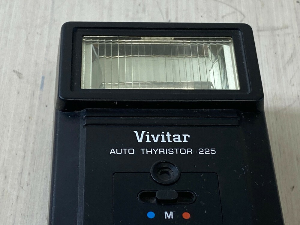 T7:Vivitar 225 Auto Electronic Camera Flash