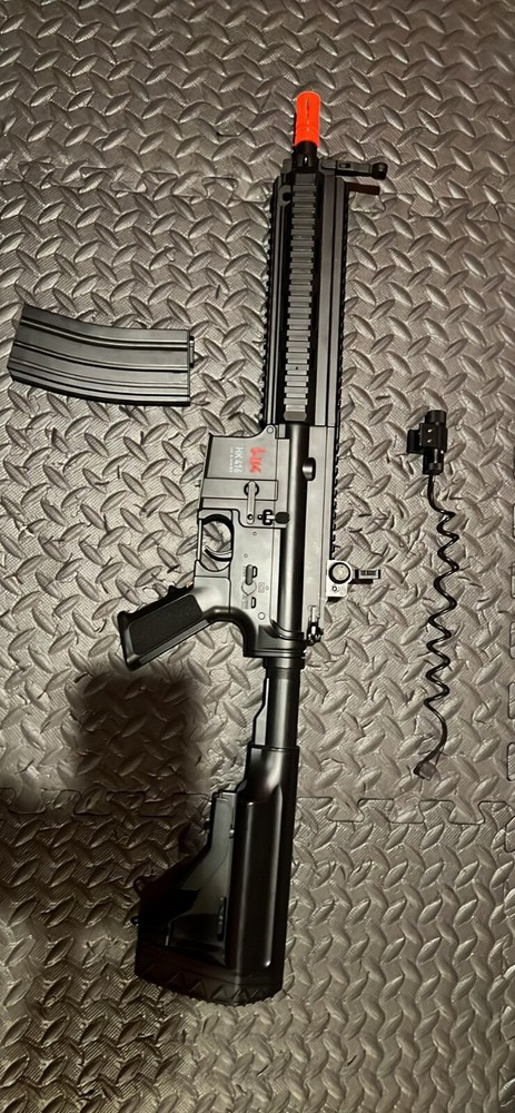airsoft gun